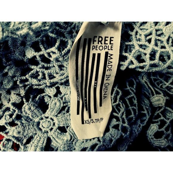 Free People Keep it Simple Lacey Baby Tee Top Seafoam Pullover Cotton Hi-Low XS - Picture 7 of 7